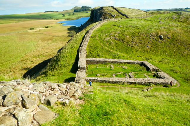 Hadrian’s Wall | Spinning Compass